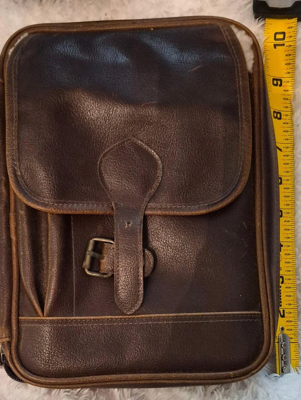 Classic Brown Leather Men’s Crossbody Bag